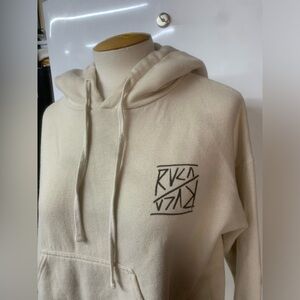 RVCA Cream Pullover Hoodie Small | Minimal Logo Streetwear
